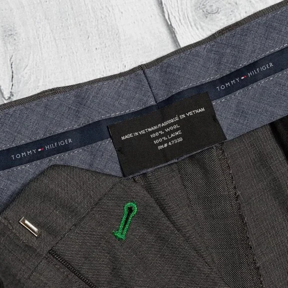 Tommy Hilfiger Wool Suit with Coat (40R Pants (altered)